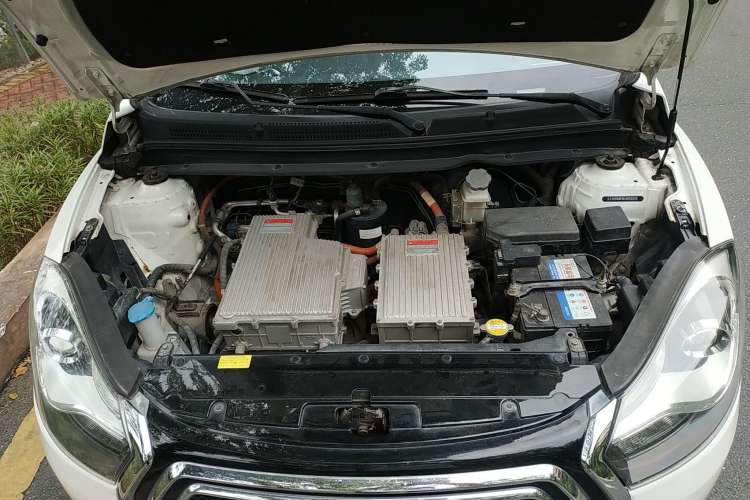 Used JAC iEV 2015 iEV5 Engine Bay