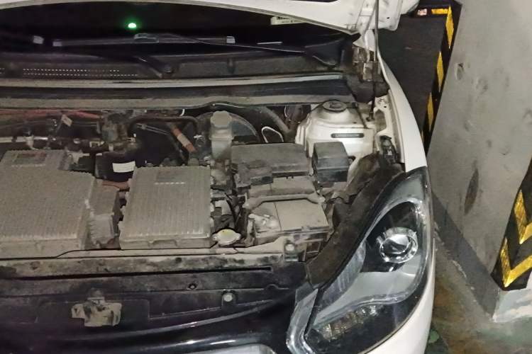 Used JAC iEV 2015 iEV5 Engine Bay Left