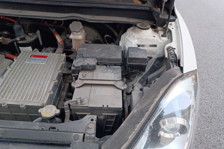 Used JAC iEV 2015 iEV5 Engine Bay Left
