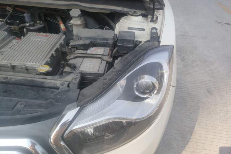 Used JAC iEV 2015 iEV5 Engine Bay Left