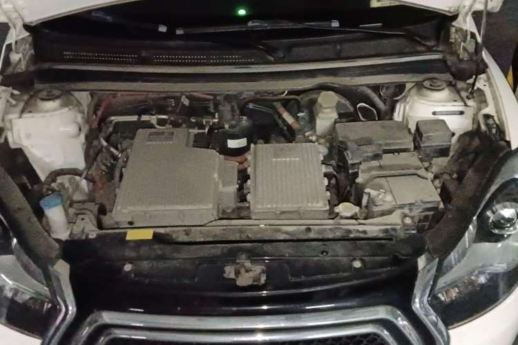 Used JAC iEV 2015 iEV5 Engine Bay