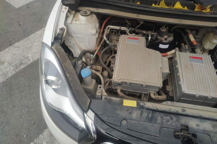 Used JAC iEV 2015 iEV5 Engine Bay Right