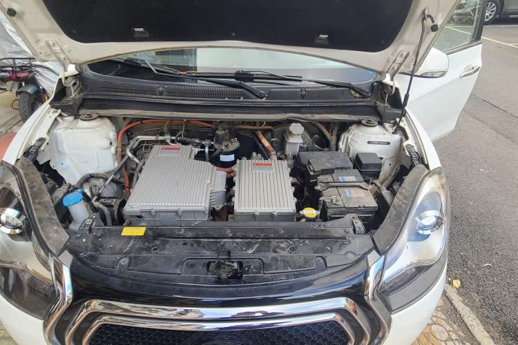 Used JAC iEV 2015 iEV5 Engine Bay