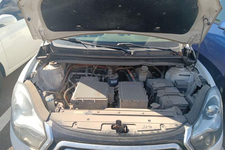 Used JAC iEV 2015 iEV5 Engine Bay