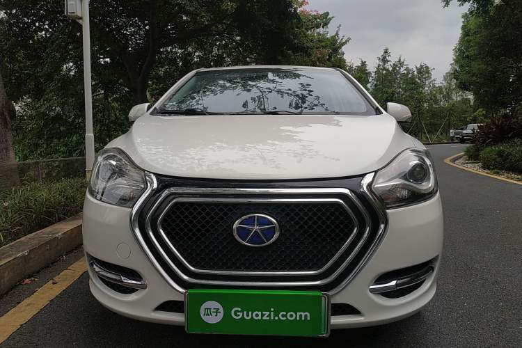 Used JAC iEV 2015 iEV5 Front