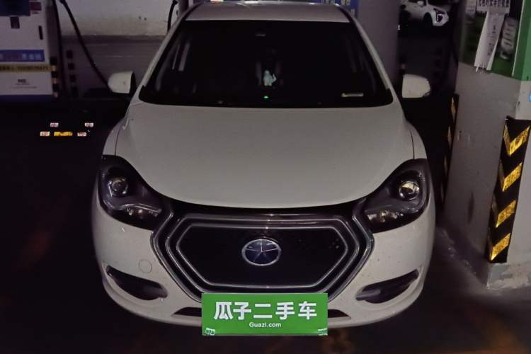 Used JAC iEV 2015 iEV5 Front