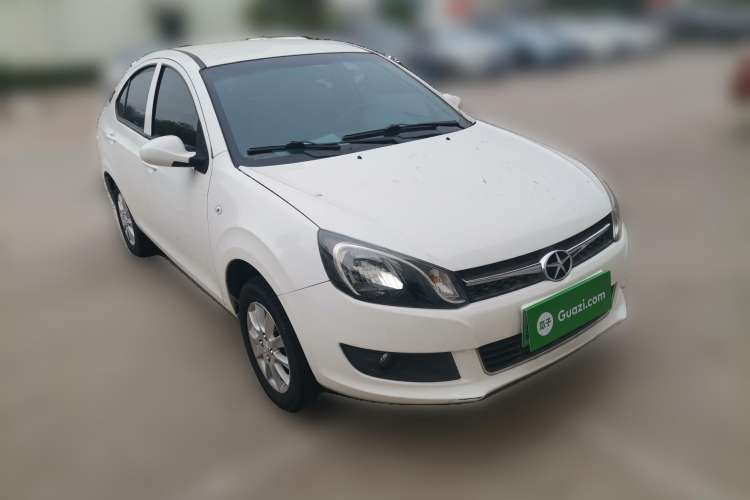 Used JAC iEV 2015 iEV4 Luxury Model Front Right 45 Deg