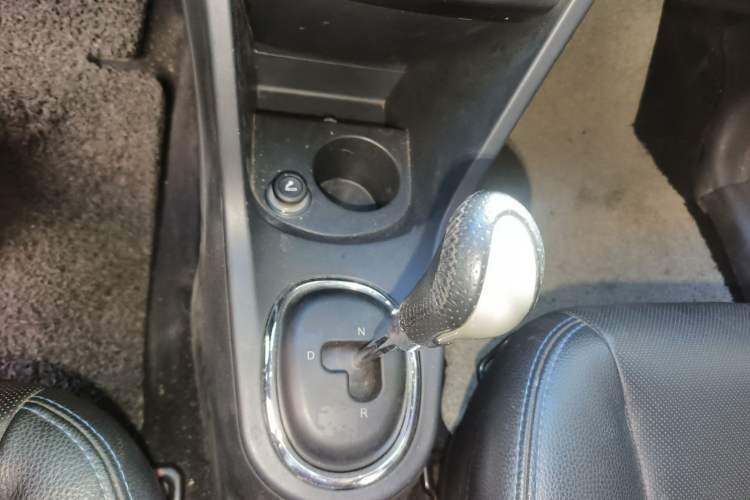 Used JAC iEV 2015 iEV4 Luxury Smart Model Gear Lever