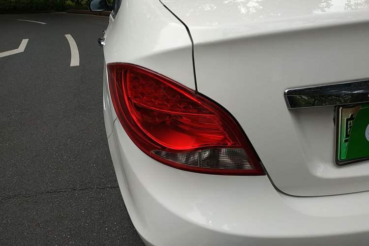 Used JAC iEV 2015 iEV5 Left Rear Taillight
