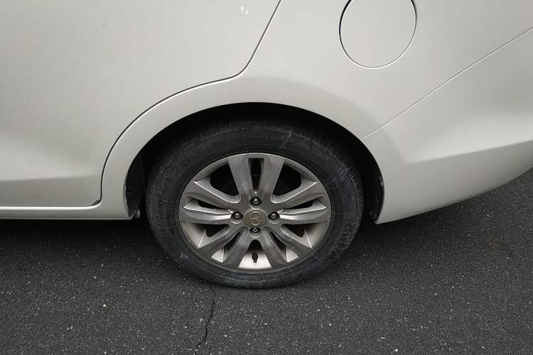 Used JAC iEV 2015 iEV5 Left Rear Wheel Hub