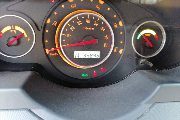 Used JAC iEV 2015 iEV4 Luxury Model Odometer Close Up