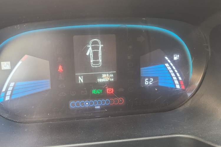 Used JAC iEV 2015 iEV5 Odometer Close Up