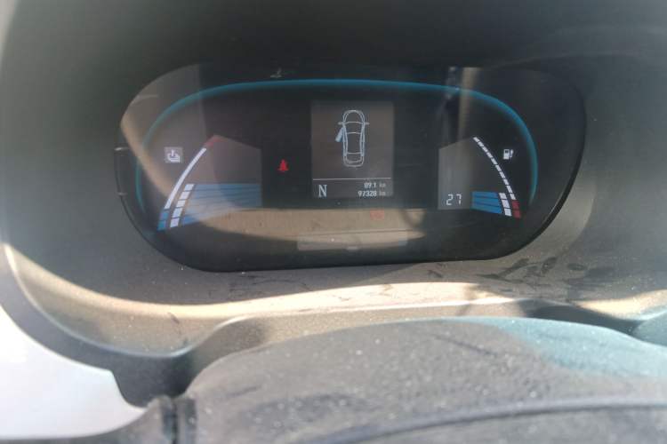 Used JAC iEV 2015 iEV5 Odometer Close Up