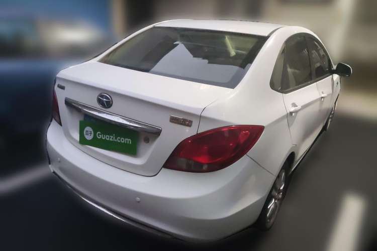 Used JAC iEV 2015 iEV5 Rear Right 45 Deg