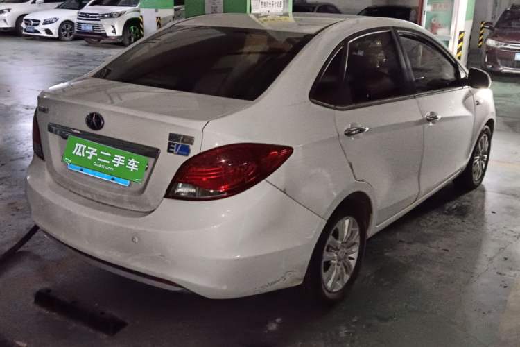 Used JAC iEV 2015 iEV5 Rear Right 45 Deg