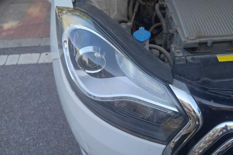 Used JAC iEV 2015 iEV5 Right Front Headlight