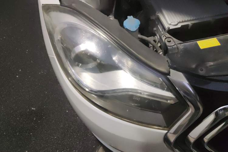 Used JAC iEV 2015 iEV5 Right Front Headlight