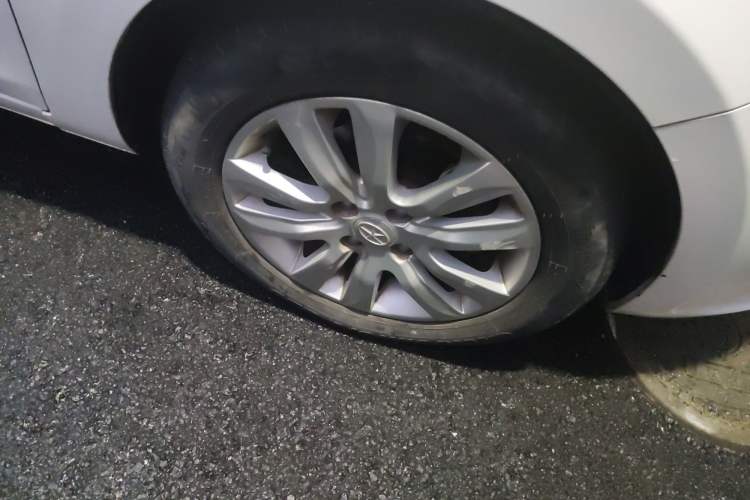 Used JAC iEV 2015 iEV5 Right Front Wheel Hub