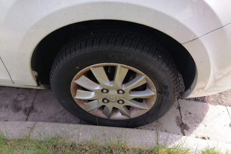 Used JAC iEV 2015 iEV4 Luxury Model Right Front Wheel Hub