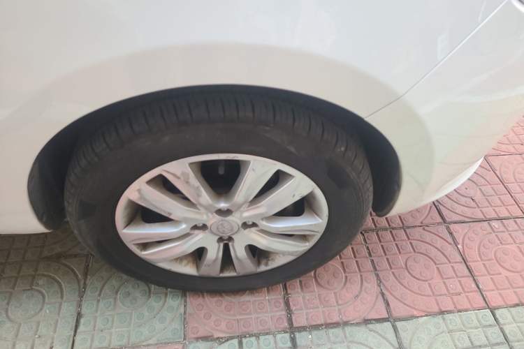 Used JAC iEV 2015 iEV5 Right Front Wheel Hub
