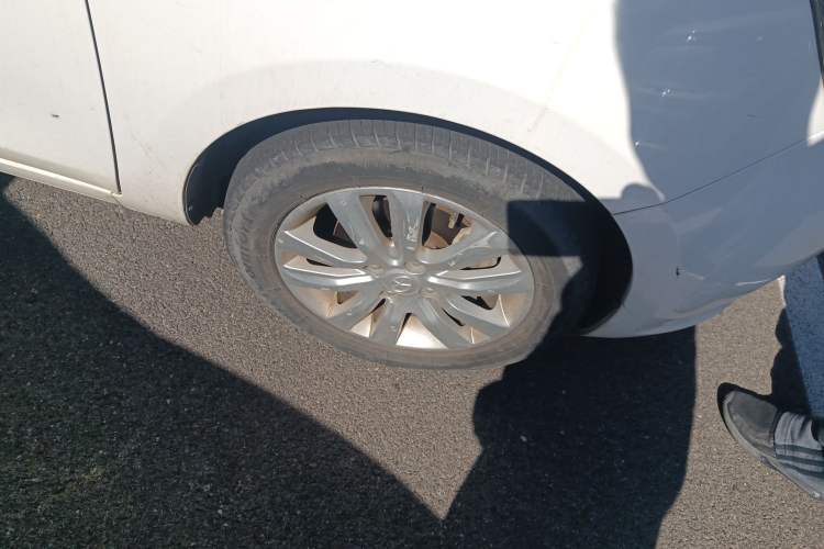 Used JAC iEV 2015 iEV5 Right Front Wheel Hub