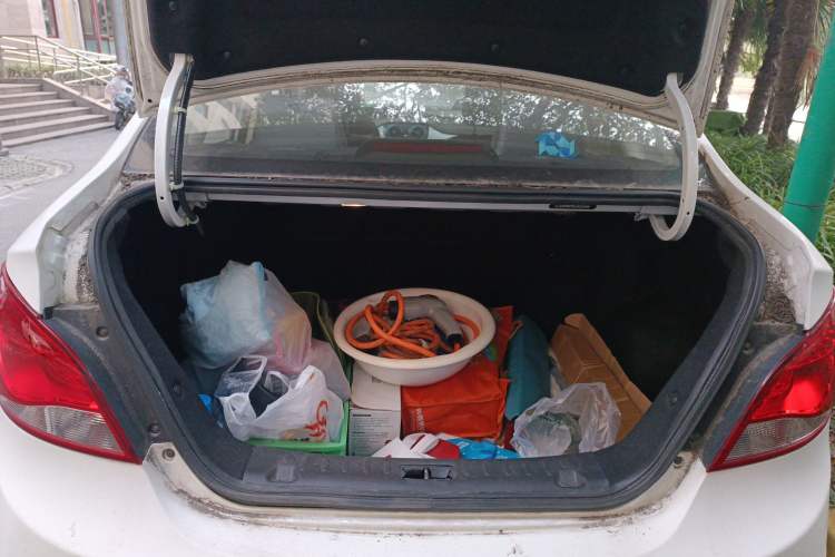 Used JAC iEV 2015 iEV5 Trunk
