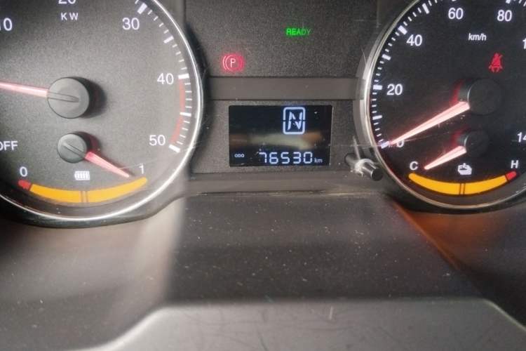 Used JAC iEV 2017 iEV4 Luxury Model Odometer Close Up