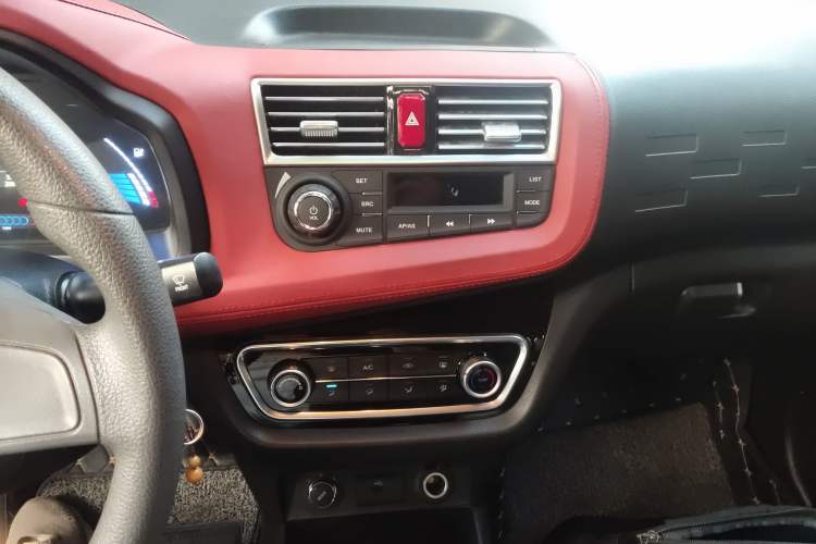 Used JAC iEV6E 2017 iEV6E Time Edition Audio And AC Panel