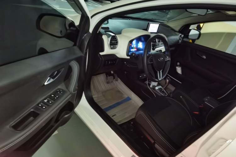 Used JAC iEV6E 2017 iEV6E Driver Seat