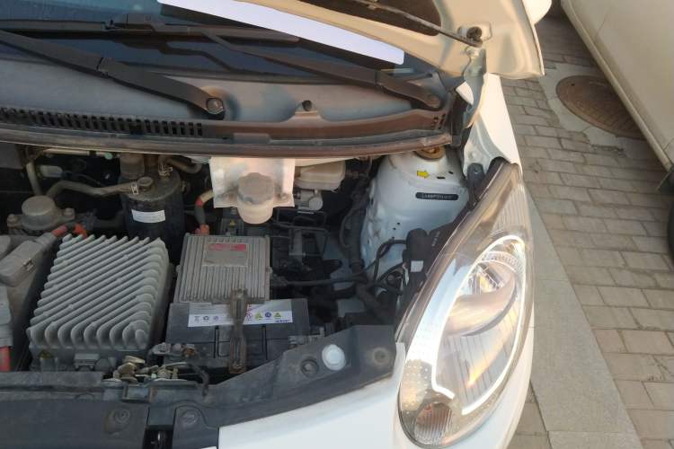Used JAC iEV6E 2017 iEV6E Time Edition Engine Bay Left