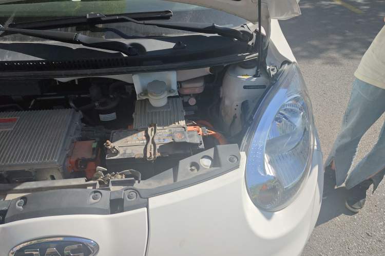 Used JAC iEV6E 2017 iEV6E Engine Bay Left