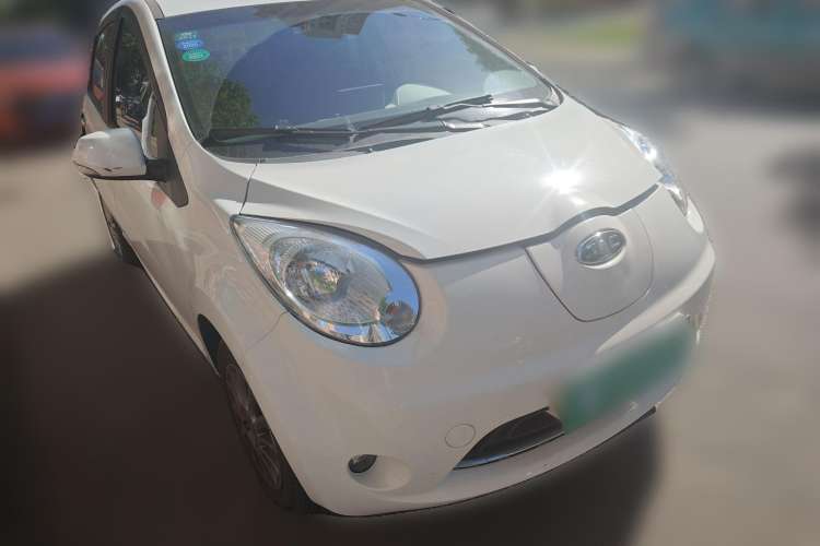 Used JAC iEV6E 2017 iEV6E Front Right 45 Deg