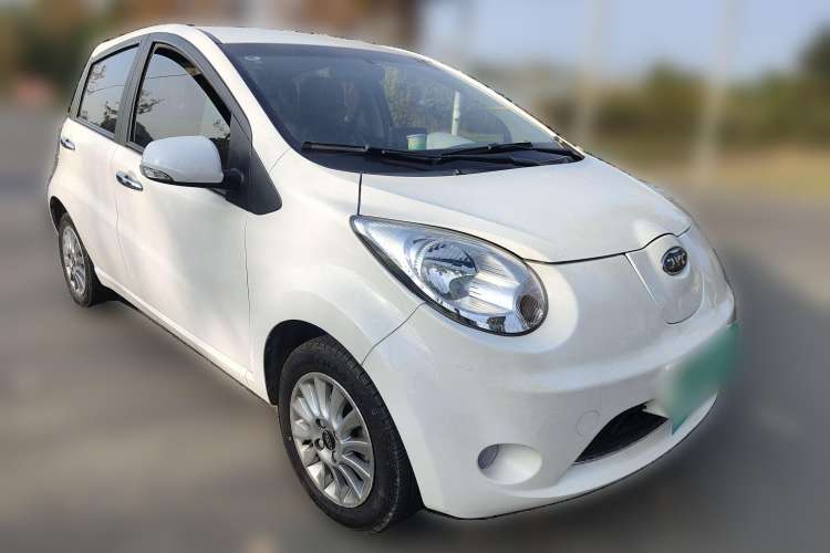 Used JAC iEV6E 2017 iEV6E Front Right 45 Deg