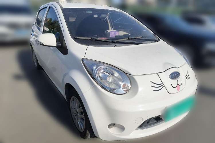 Used JAC iEV6E 2017 iEV6E Front Right 45 Deg