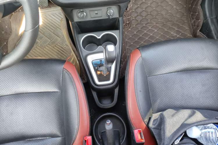 Used JAC iEV6E 2017 iEV6E Time Edition Gear Lever