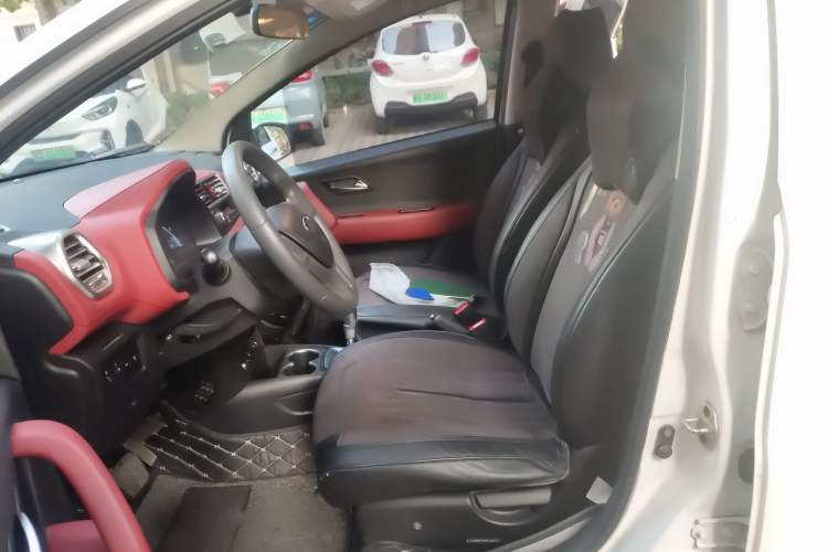 Used JAC iEV6E 2017 iEV6E Time Edition Left Front Seat