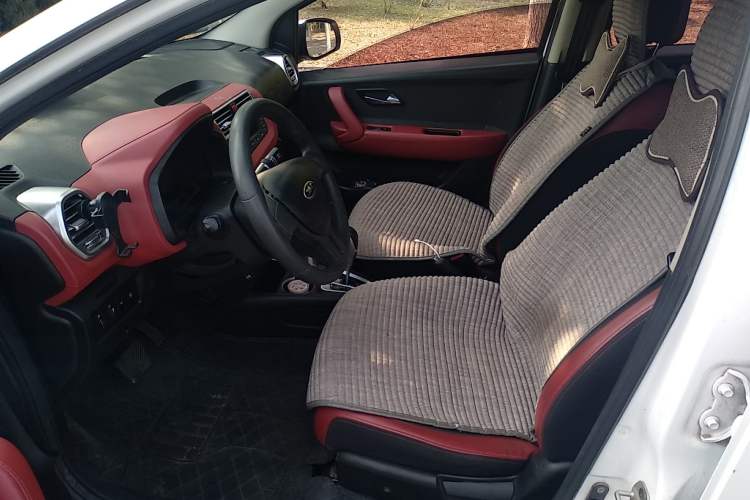 Used JAC iEV6E 2017 iEV6E Time Edition Left Front Seat