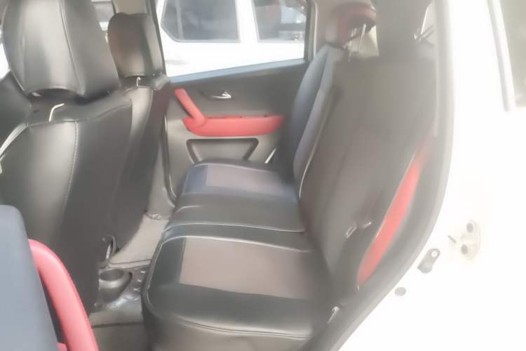 Used JAC iEV6E 2017 iEV6E Time Edition Left Rear Seat
