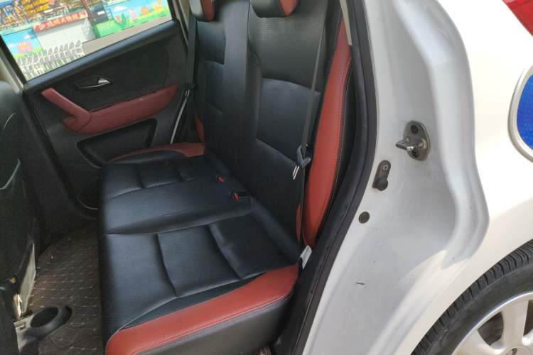 Used JAC iEV6E 2017 iEV6E Time Edition Left Rear Seat