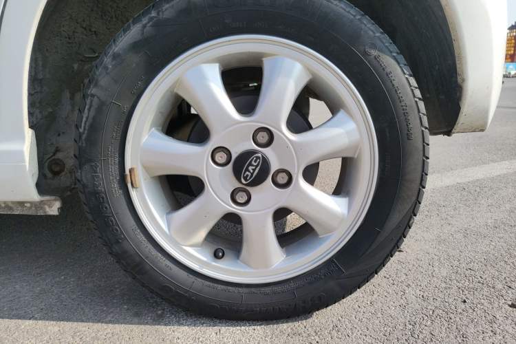 Used JAC iEV6E 2017 iEV6E Time Edition Left Rear Wheel Hub
