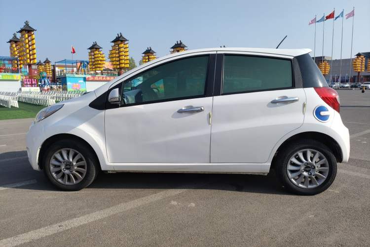 Used JAC iEV6E 2017 iEV6E Left Side