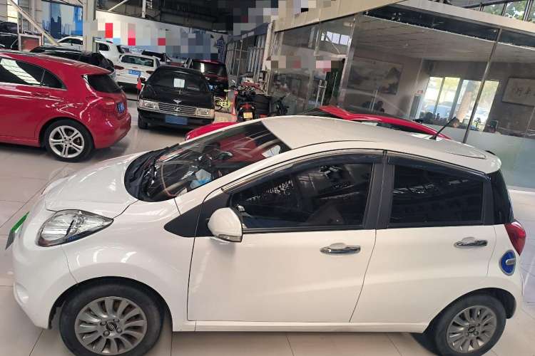 Used JAC iEV6E 2017 iEV6E Left Side