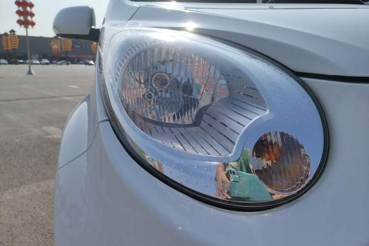 Used JAC iEV6E 2017 iEV6E Time Edition Right Front Headlight