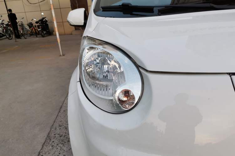 Used JAC iEV6E 2017 iEV6E Time Edition Right Front Headlight