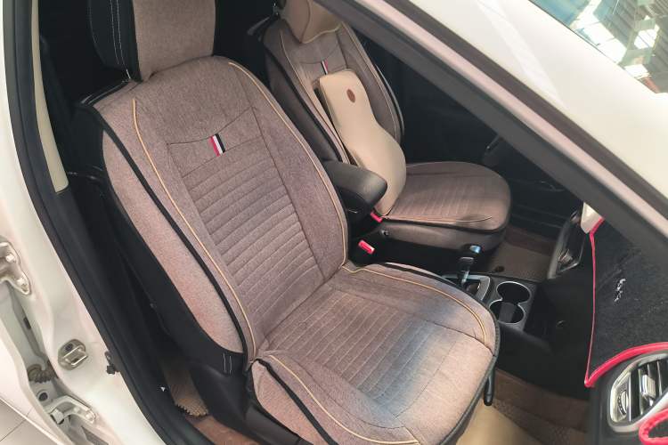 Used JAC iEV6E 2017 iEV6E Right Front Seat