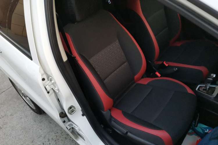 Used JAC iEV6E 2017 iEV6E Time Edition Right Front Seat