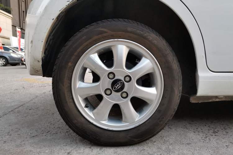 Used JAC iEV6E 2017 iEV6E Time Edition Right Rear Wheel Hub