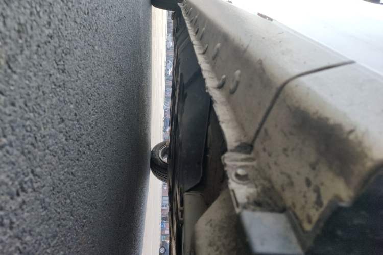 Used JAC iEV6E 2017 iEV6E Time Edition Right Side Sill