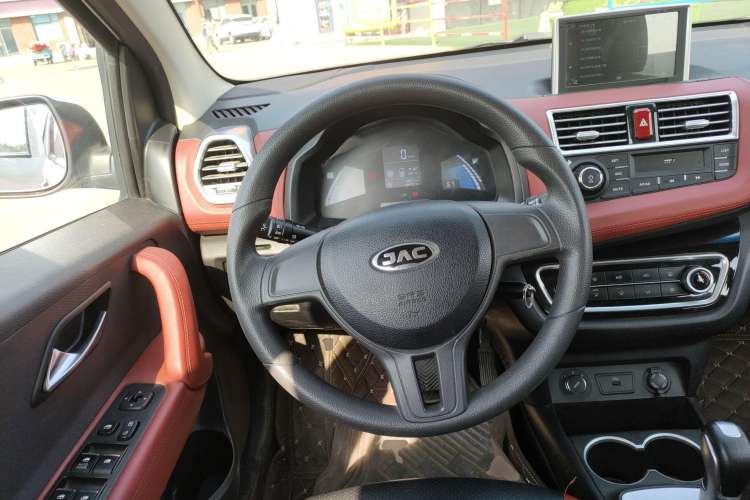 Used JAC iEV6E 2017 iEV6E Time Edition Steering Wheel