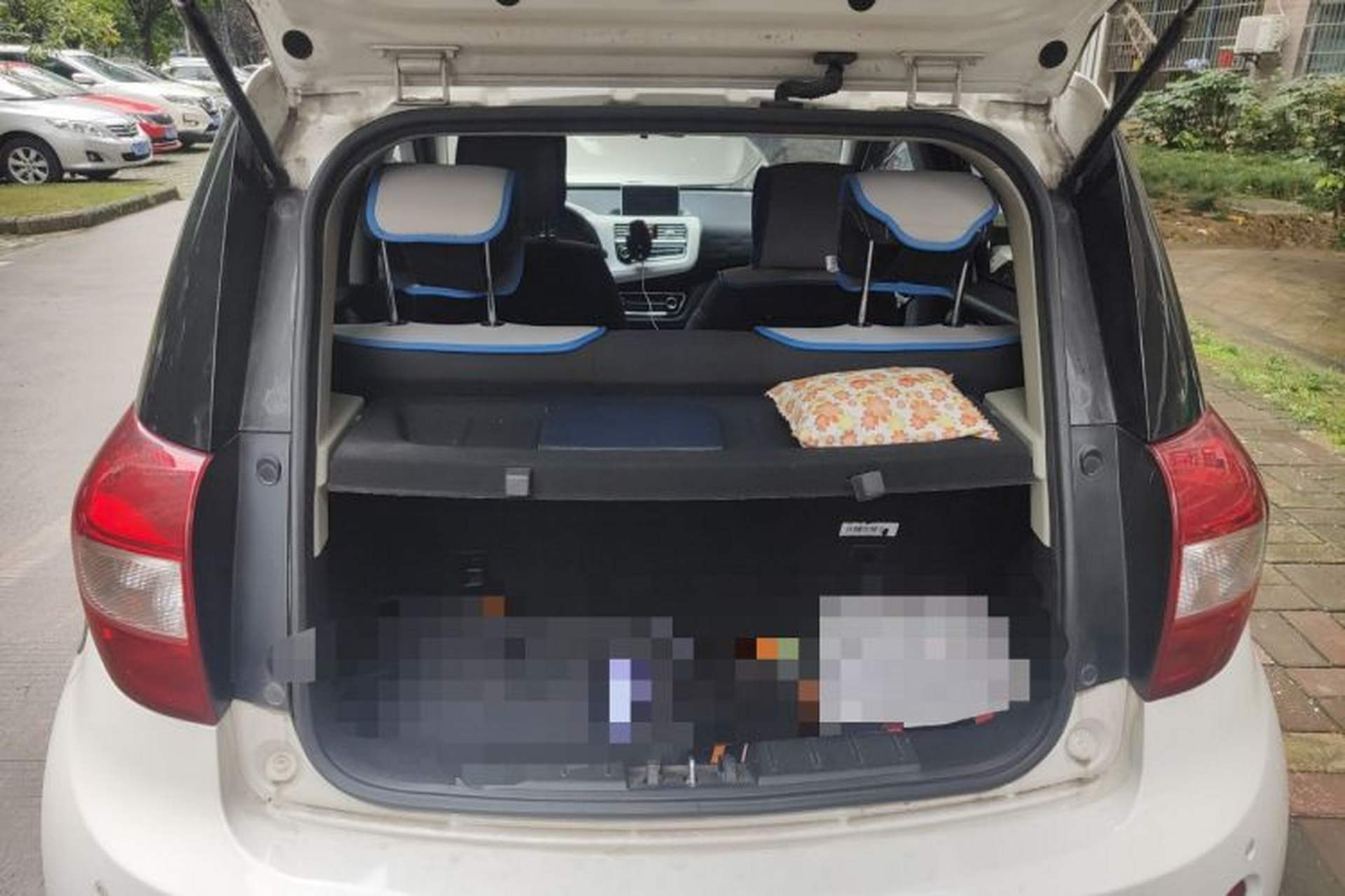 Used JAC iEV6E 2017 iEV6E Trunk